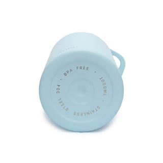 Active Bottle Sky Blue 1000 ml boca abajo en fondo blanco